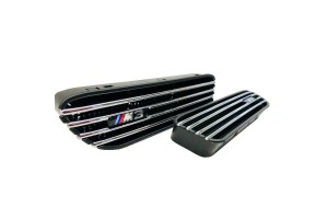 Πλαϊνές Γρίλιες Φτερών Τύπου Bmw 3 E46 Με Σήμα M3 Universal Για Όλα Τα Μοντέλα 2 Τεμάχια