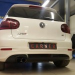 Πισινός Προφυλακτήρας Για Vw Golf V (5) 03-08 R32 Look Με Εξατμίσεις Αριστερά Μαύρο Ματ Από Abs Πλαστικό