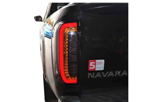 Πισινά Φανάρια Set Για Nissan Navara D23 / NP300 2016+ Full Led Bar / Dynamic Φλας Black