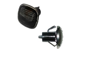 Πλαϊνό Φλας Φτερού Για Audi A3 8L 96-00 / A4 B5 94-98 / Skoda Octavia 97-04 / Fabia 00-04 Τετράγωνο Φιμέ 1 Τεμάχιο