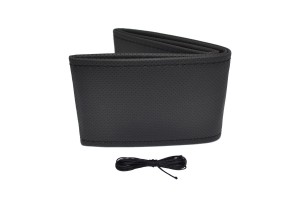 Καλυμμα Τιμονιου Αυτοκινητου Ραφτο 38-39cm Απο Διατρητο Αοσμο Τεχνοδερμα Μαυροamio - 1 ΤΕΜ.