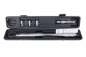 ΜΠΟΥΛΟΝΟΚΛΕΙΔΟ-ΔΥΝΑΜΟΜΕΤΡΟ Σε Πλαστικη Κασετινα (40-210 Nm) (17-19-21mm)