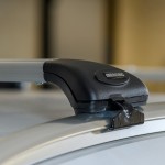 Menabo Πτυσσομενες Μπαρες Οροφης Αλουμινιου Ariete 81.5-119.5 Cm Σε Ασημι Χρωμα Για Mercedes Benz GLA-Class (X156) 5 Doors 2014>2020 Με Flush Rails 5.5 Cm Max - 2 ΤΕΜ. (12060/MB)