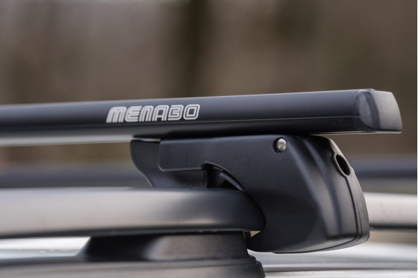Menabo Μπαρες Οροφης Αλουμινιου Sherman Black 120 Cm Σε Μαυρο Χρωμα Για Renault 4 E-Tech 5 Doors 2024> Με Raised Rails (Παράλληλες Μπάρες Με Κενό) - 2 ΤΕΜ. (12280/MB) Menabo Μπαρες Οροφης Αλουμινιου Sherman Black 120 Cm Σε Μαυρο Χρωμα Για Renault 4 E-Tech 5 Doors 2024> Με Raised Rails (Παράλληλες Μπάρες Με Κενό) - 2 ΤΕΜ. (12280/MB)