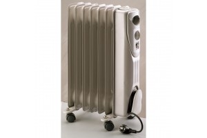 Καλοριφερ Λαδιου Φορητο 220V 1500W Με Ροδακια Και Θερμοστατη Kemper - 1 ΤΕΜ.