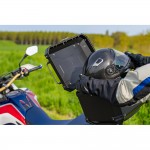 Lampa – Βαλιτσάκι Μοτοσυκλέτας T-Box 45L Μαύρο Για Μεγαλύτερη Χωρητικότητα Και Ασφαλή Μεταφορά Εξοπλισμού Με Σύστημα Γρήγορης Απελευθέρωσης – 1 Τεμ. (9166.7-LM)