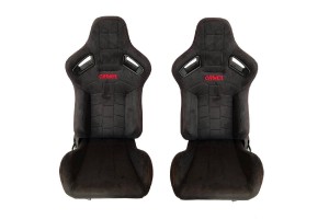 Καθίσματα Bucket R8 Suede Alcantara Μαύρο Με Κόκκινες Ραφές Και Carner Logo Ζευγάρι 2 Τεμαχίων